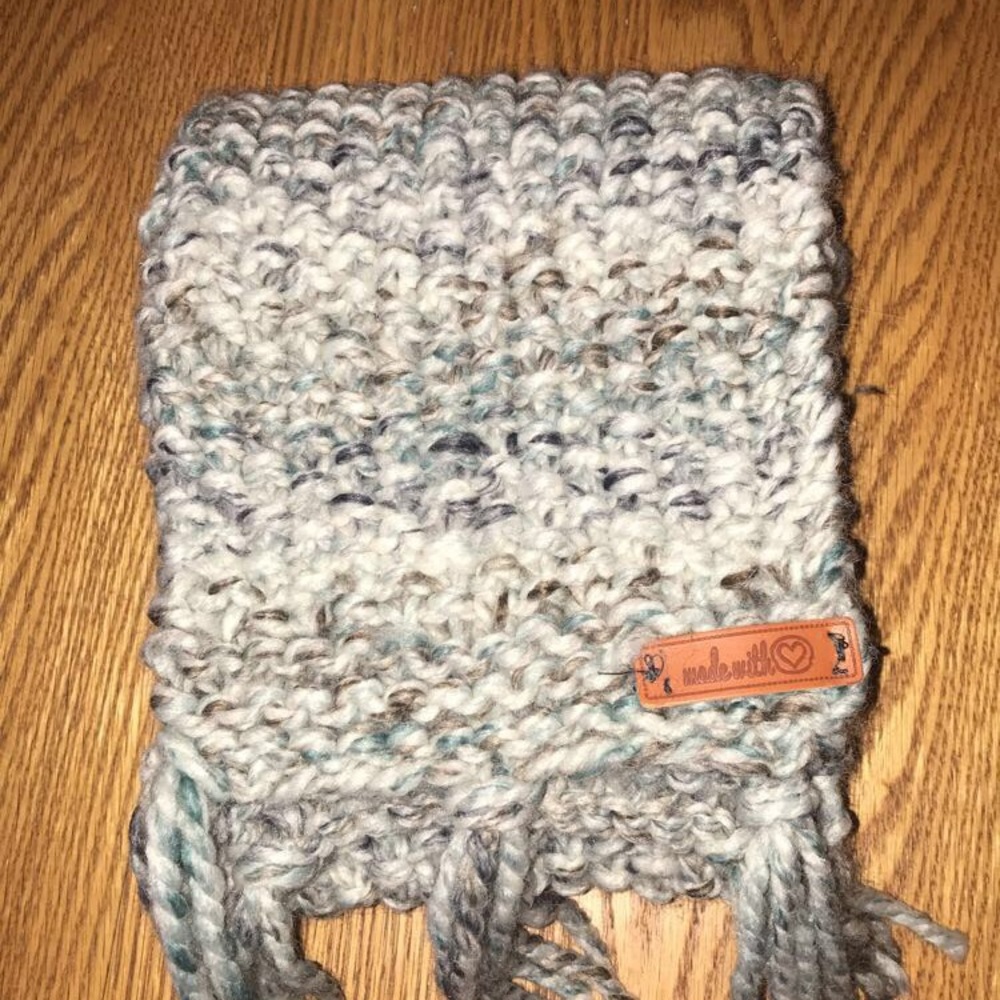 Hand knit scarf